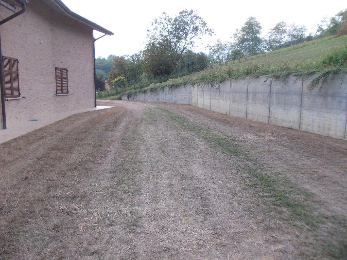 Prima e dopo - Vivai Il pollice Verde, Asti