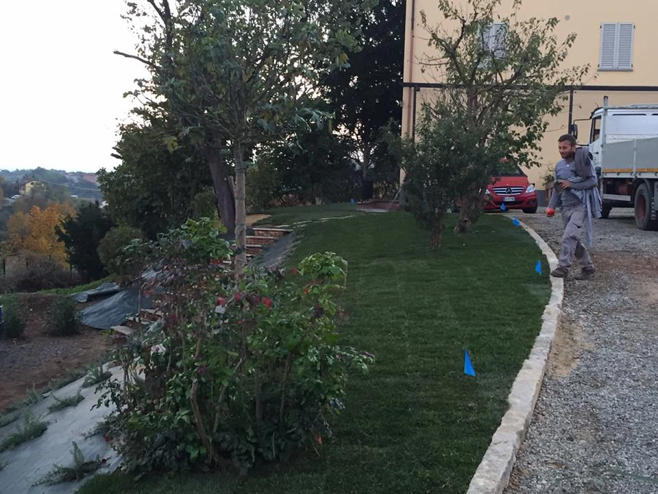 Prima e dopo - Vivai Il pollice Verde, Asti