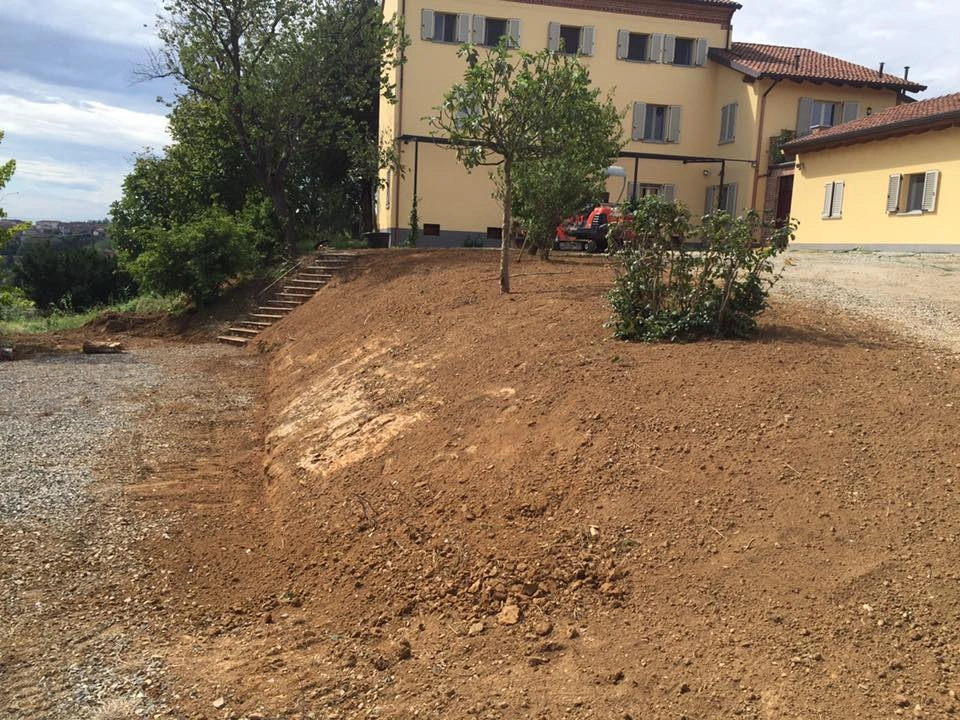 Prima e dopo - Vivai Il pollice Verde, Asti